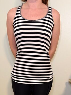 Lululemon Black White Striped Racerback Tank Top Flowy Athletic Size Small